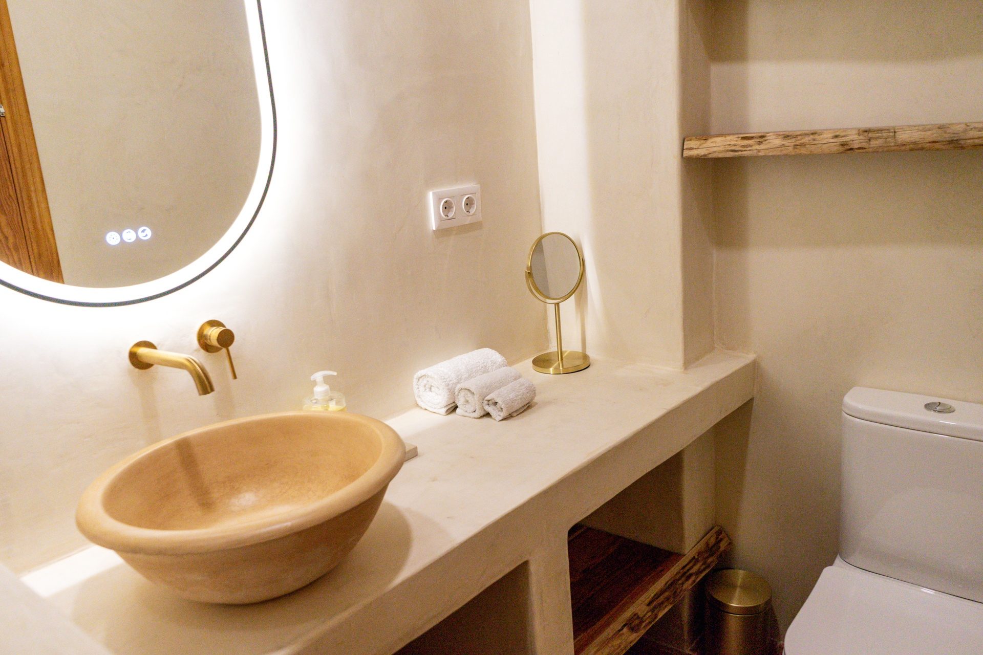 Encantadora Vivienda de 1 Habitación en Rodrigo de Triana, Sevilla