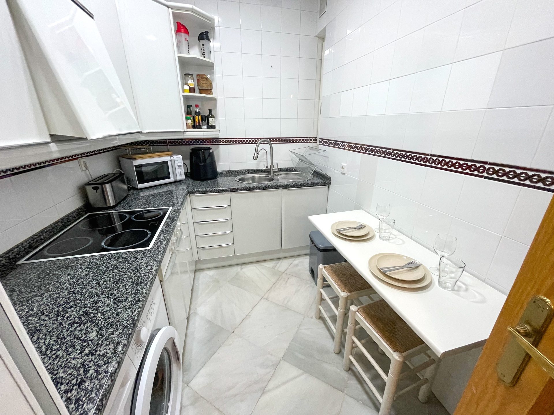 Encantadora Vivienda de 1 Habitación en Rodrigo de Triana, Sevilla