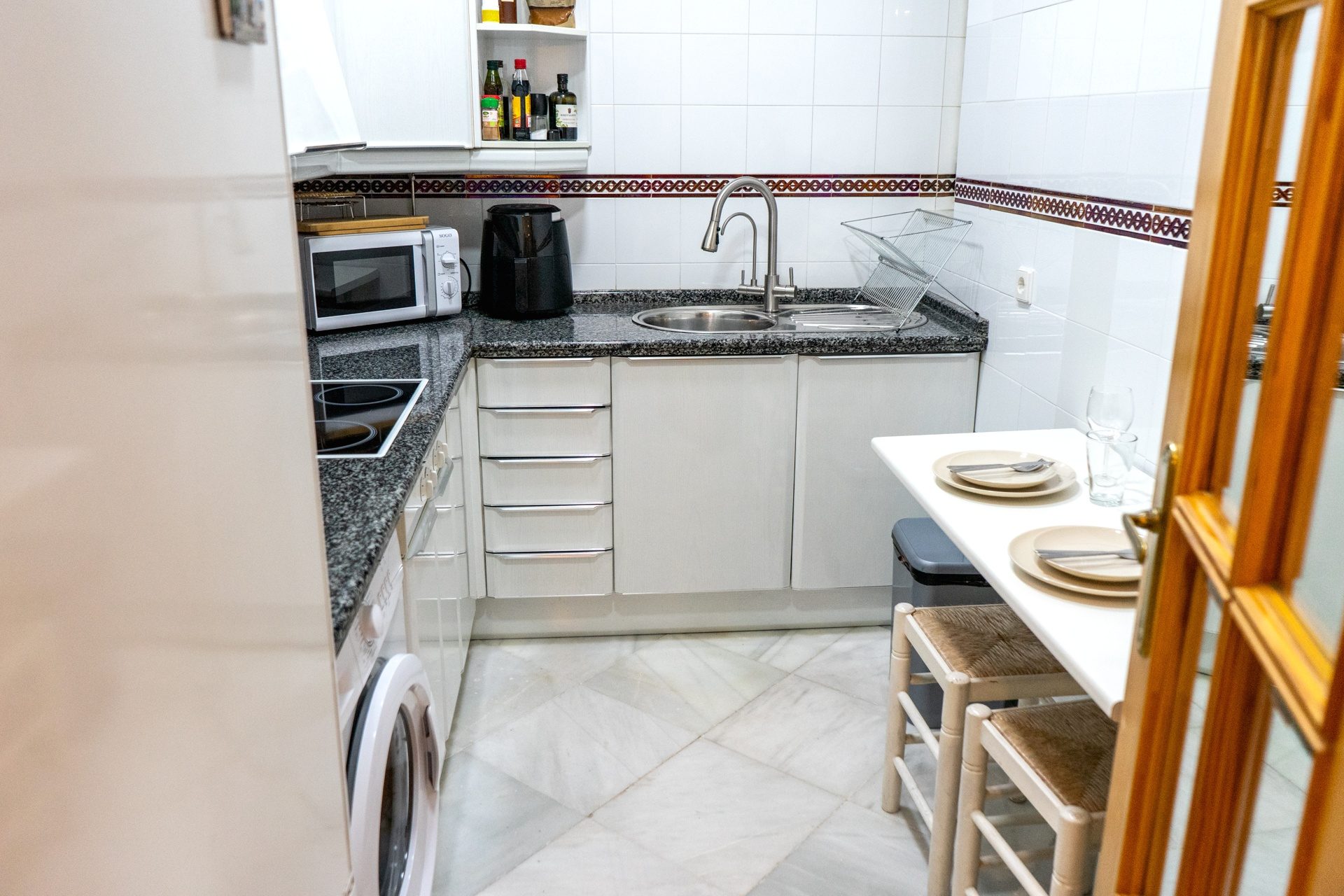 Encantadora Vivienda de 1 Habitación en Rodrigo de Triana, Sevilla