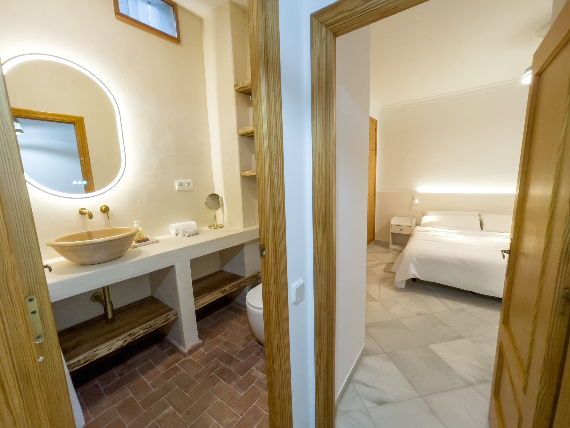 Encantadora Vivienda de 1 Habitación en Rodrigo de Triana, Sevilla
