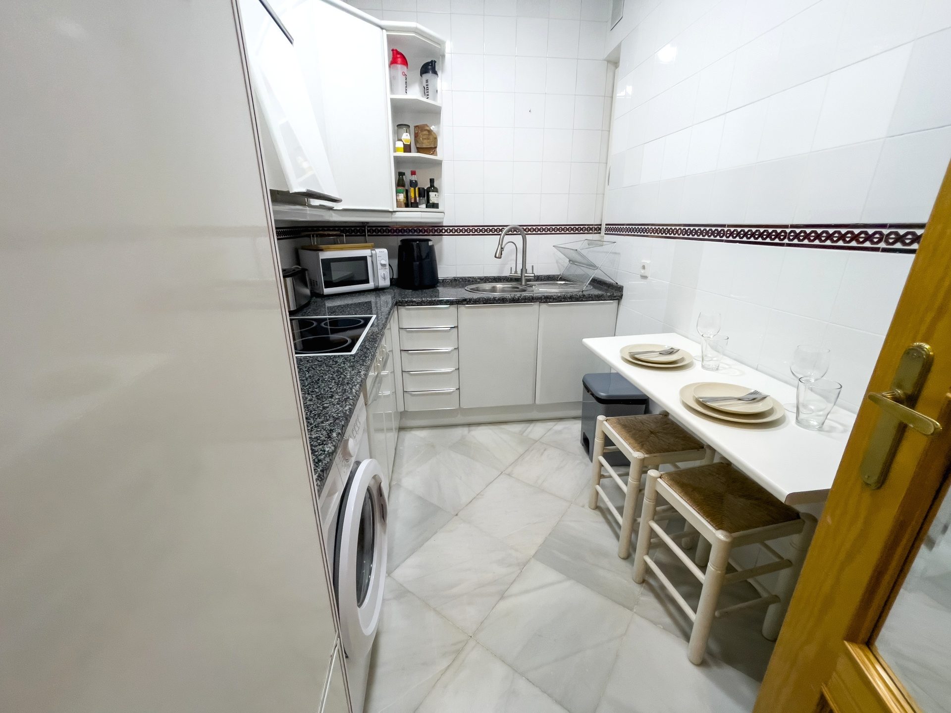 Encantadora Vivienda de 1 Habitación en Rodrigo de Triana, Sevilla