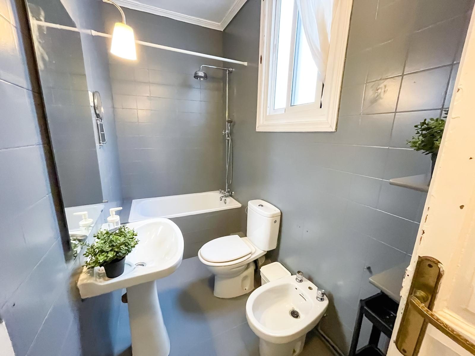 Vive en el Centro de Sevilla – Apartamento de 3 Dormitorios