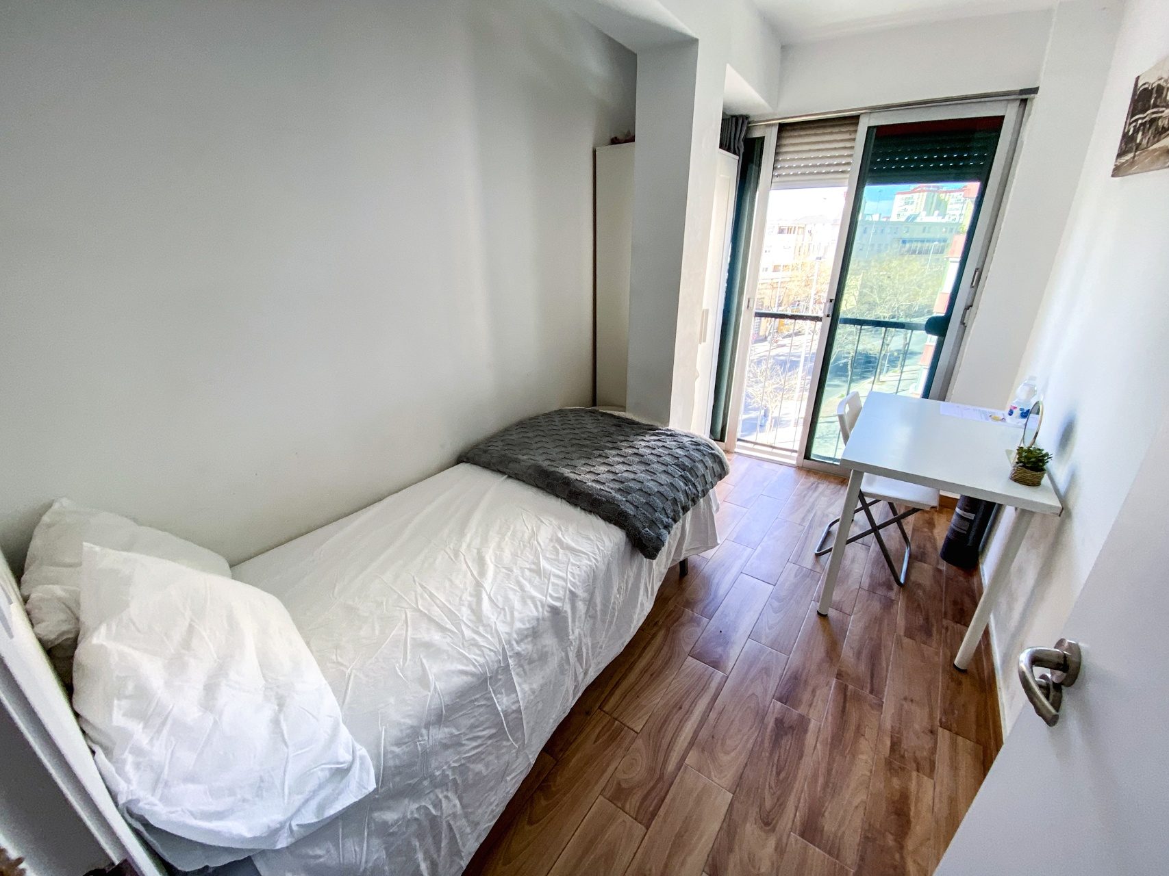Apartamento de 4 habitaciones ideal para estudiantes en Triana