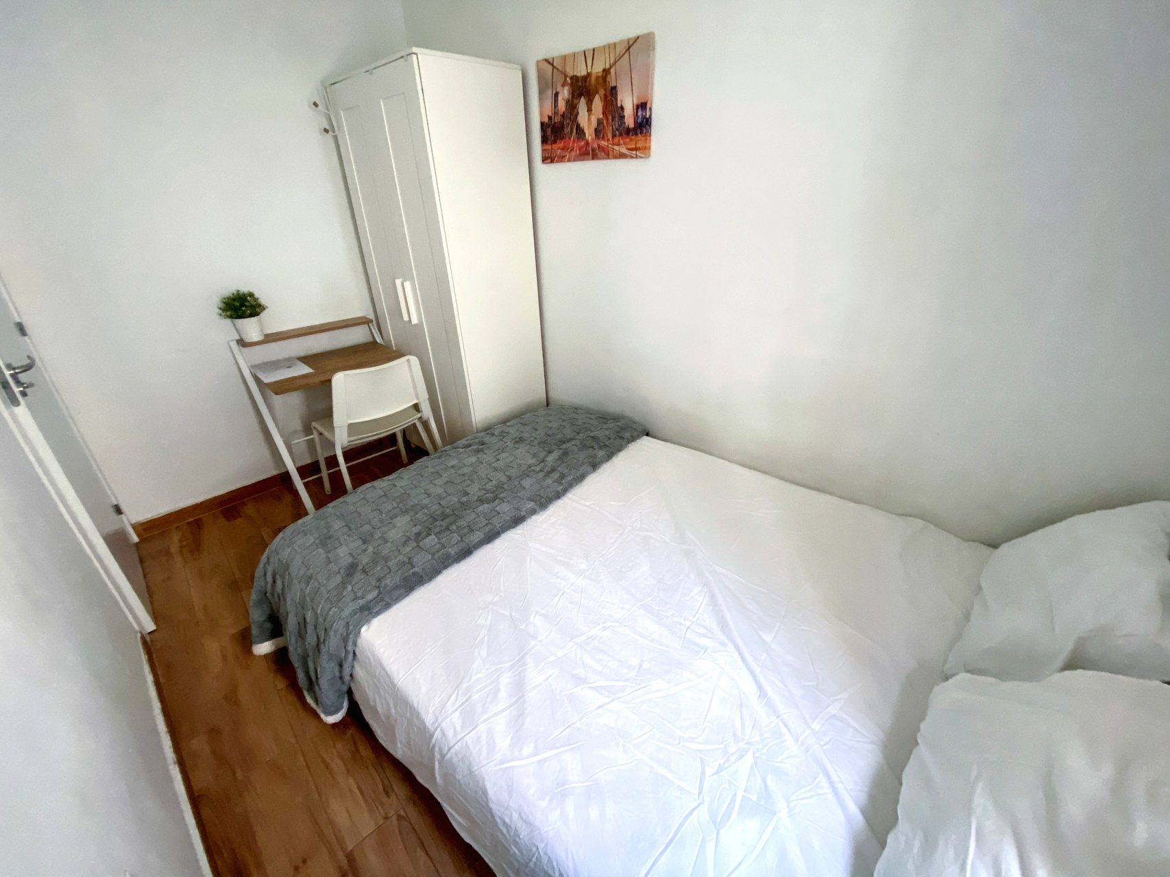 Apartamento de 4 habitaciones ideal para estudiantes en Triana