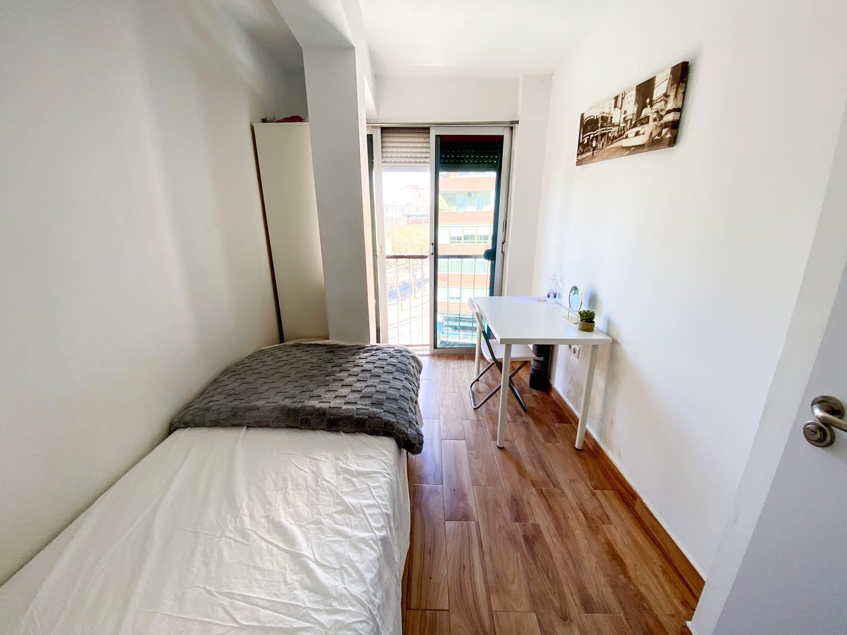 Apartamento de 4 habitaciones ideal para estudiantes en Triana