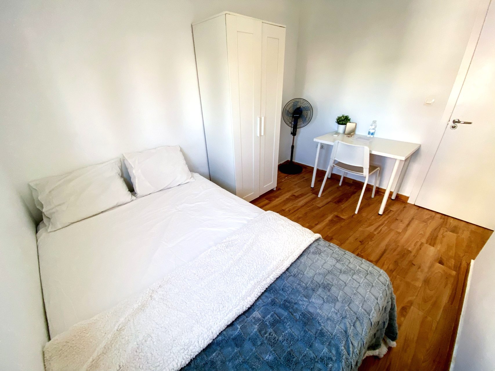 Apartamento de 4 habitaciones ideal para estudiantes en Triana
