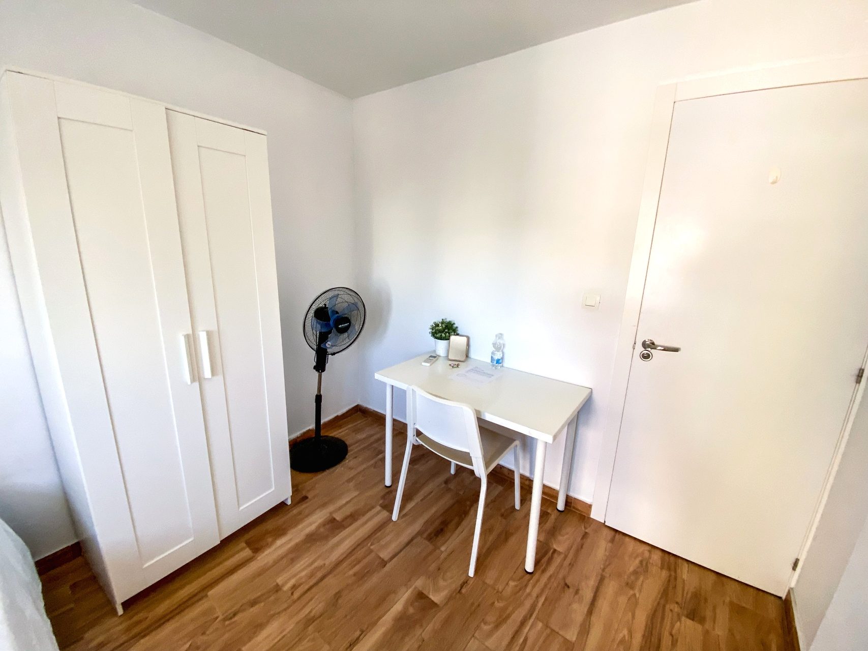 Apartamento de 4 habitaciones ideal para estudiantes en Triana