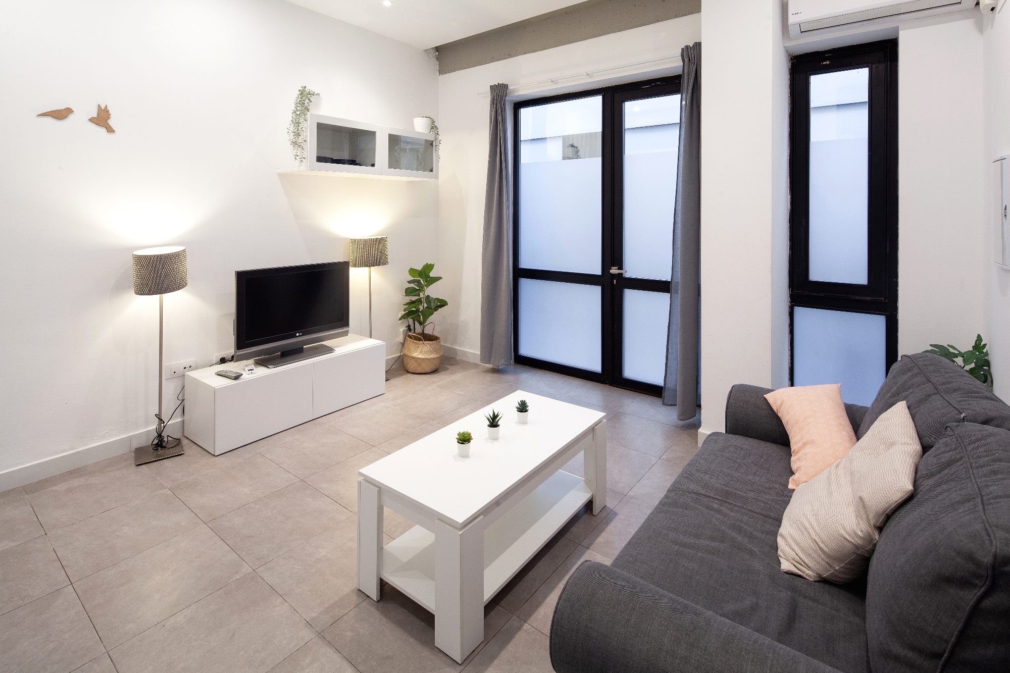 Room for students in Triana, Seville