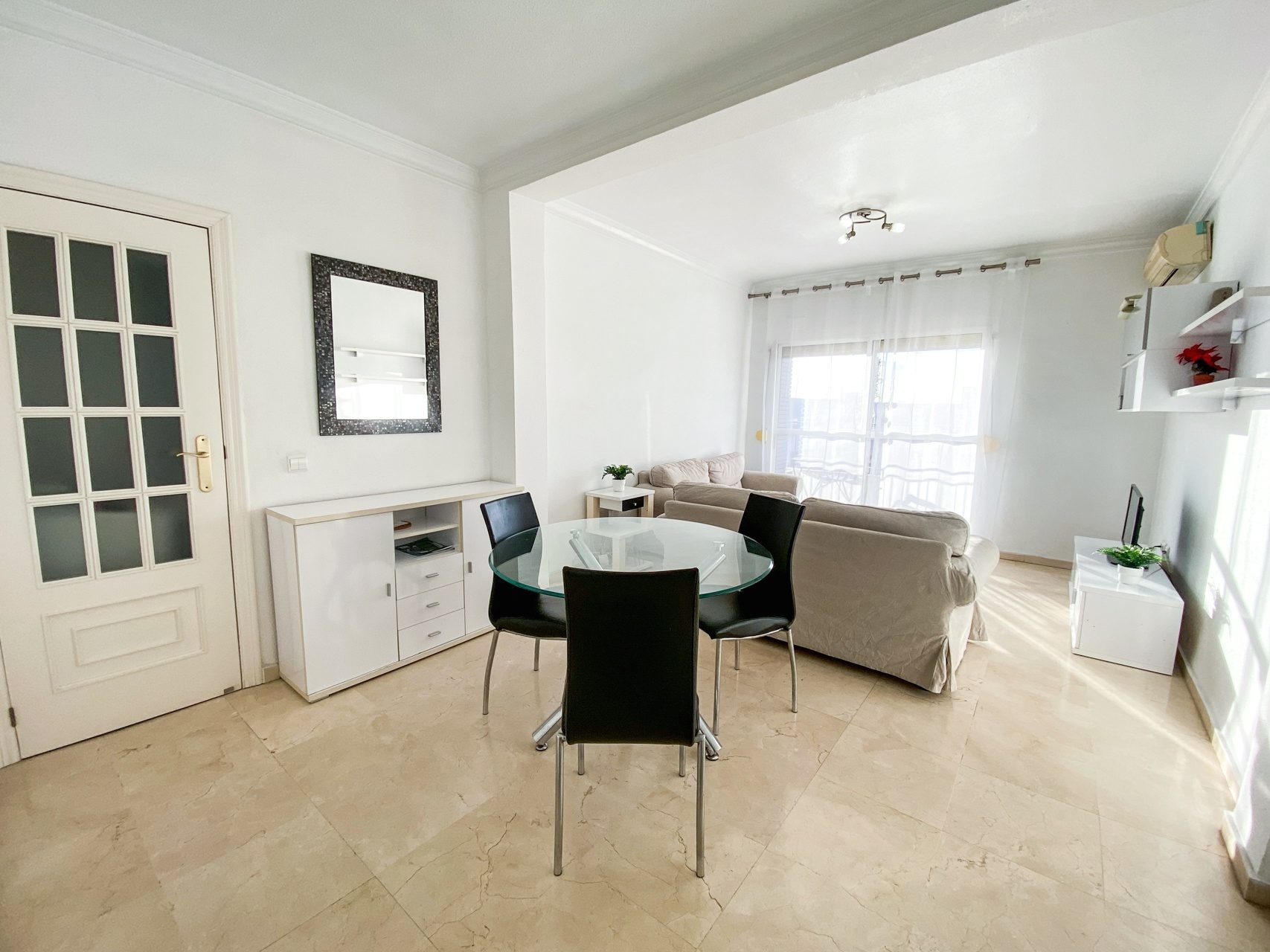 Double room for Erasmus students in Sur, Seville