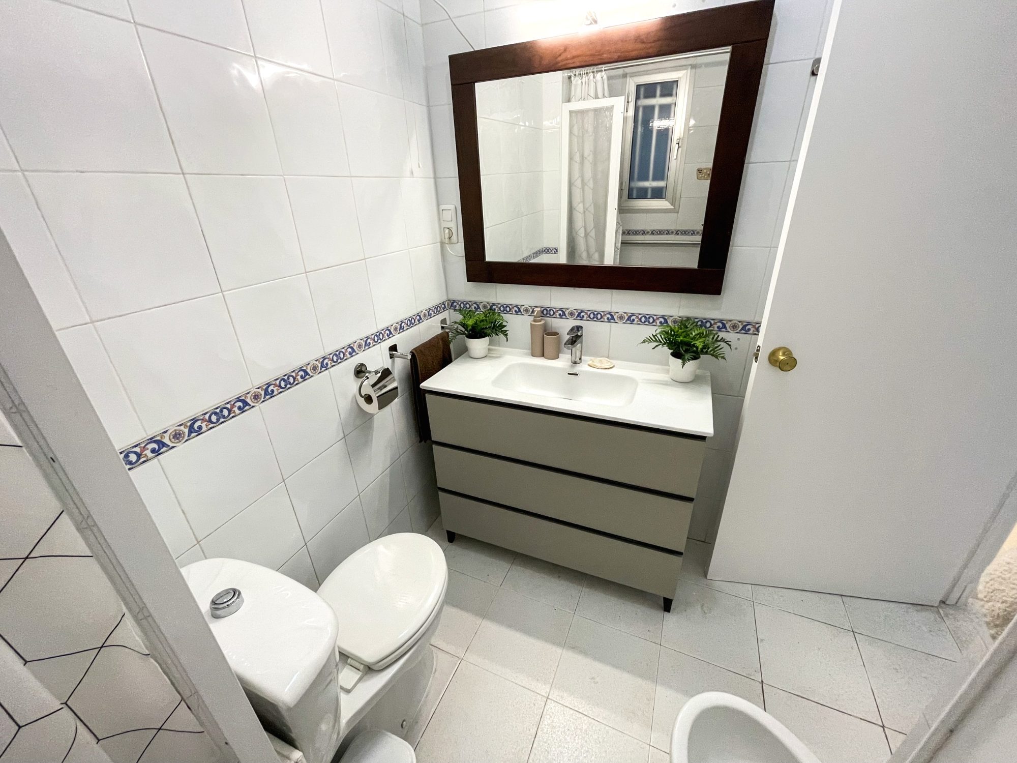 Piso Céntrico de 4 Habitaciones – Juan Manuel Rodriguez Correa/Cruz Roja