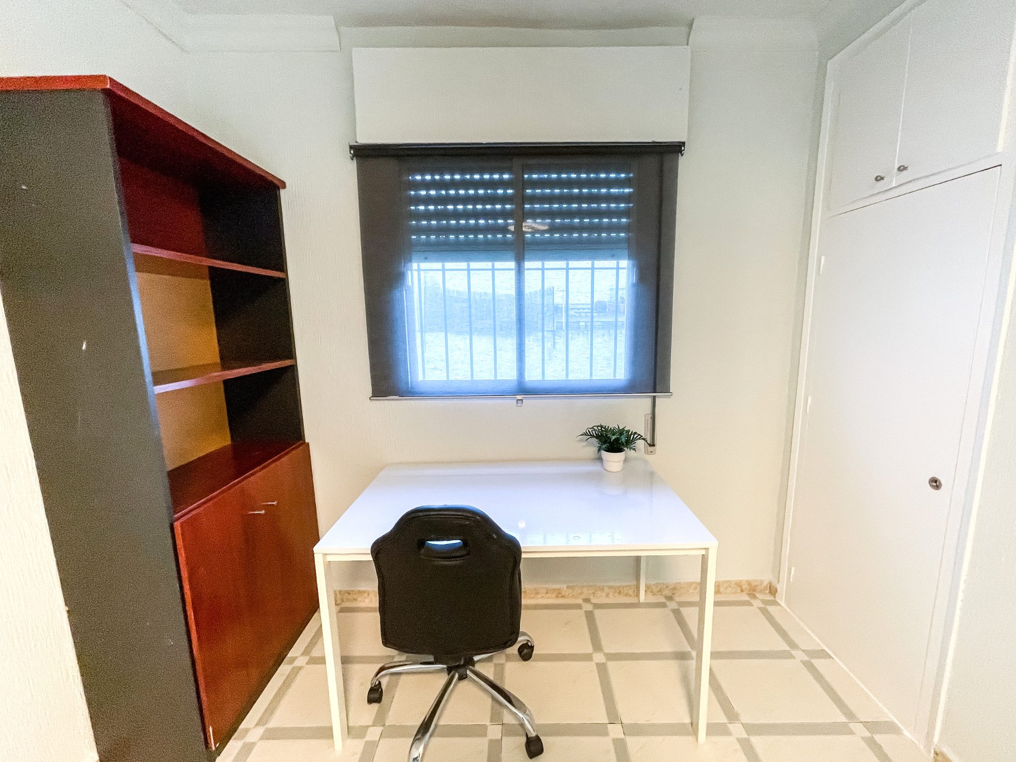 Piso Céntrico de 4 Habitaciones – Juan Manuel Rodriguez Correa/Cruz Roja