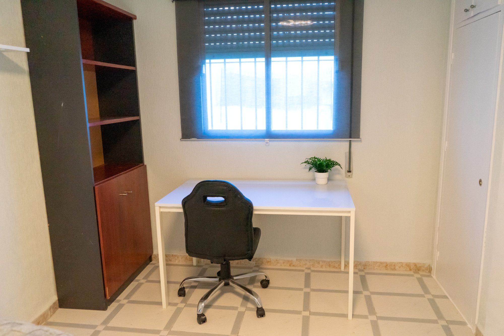 Piso Céntrico de 4 Habitaciones – Juan Manuel Rodriguez Correa/Cruz Roja
