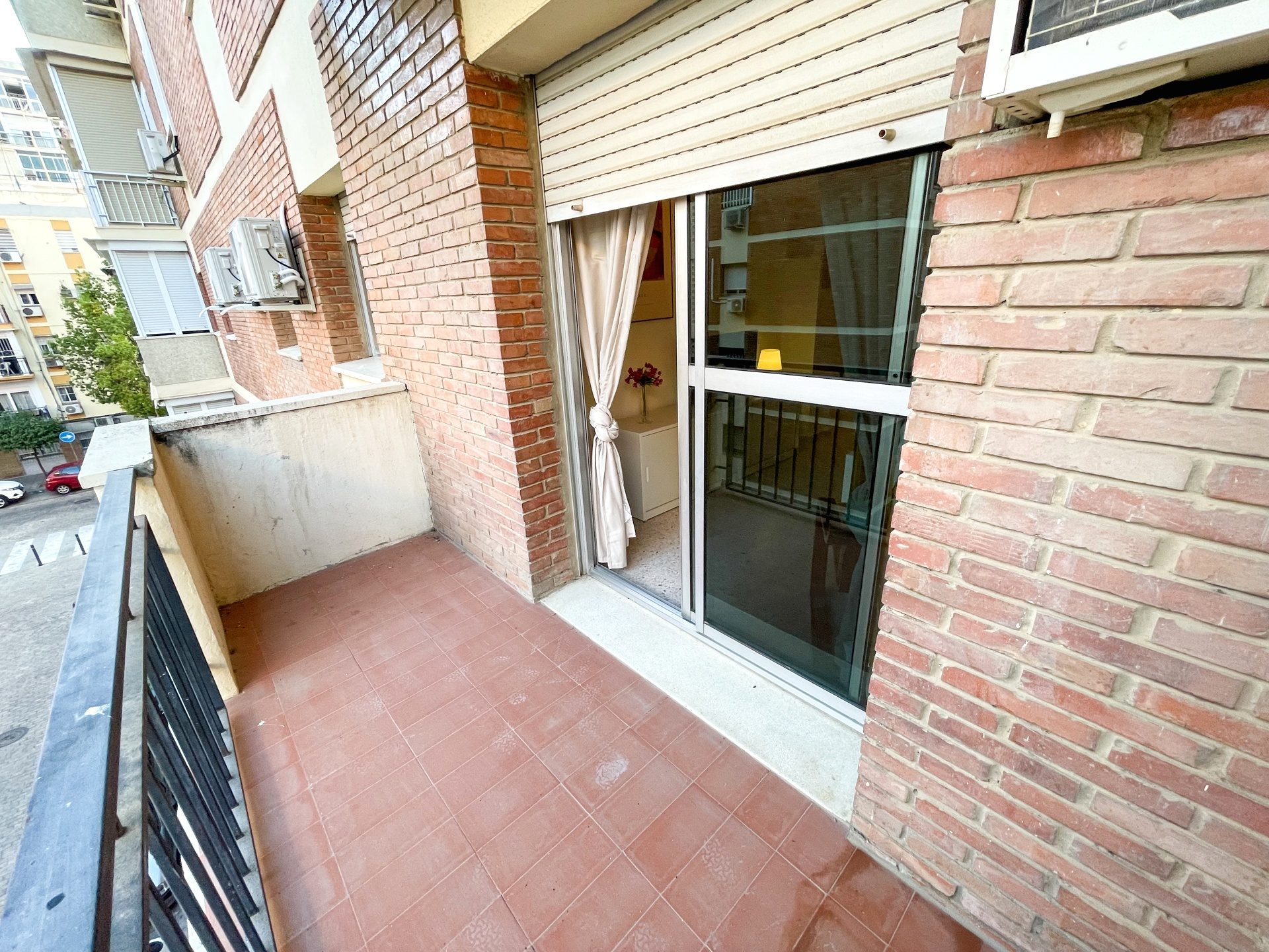 Acogedor Apartamento de 3 Habitaciones en Calle Zafiro, La Macarena