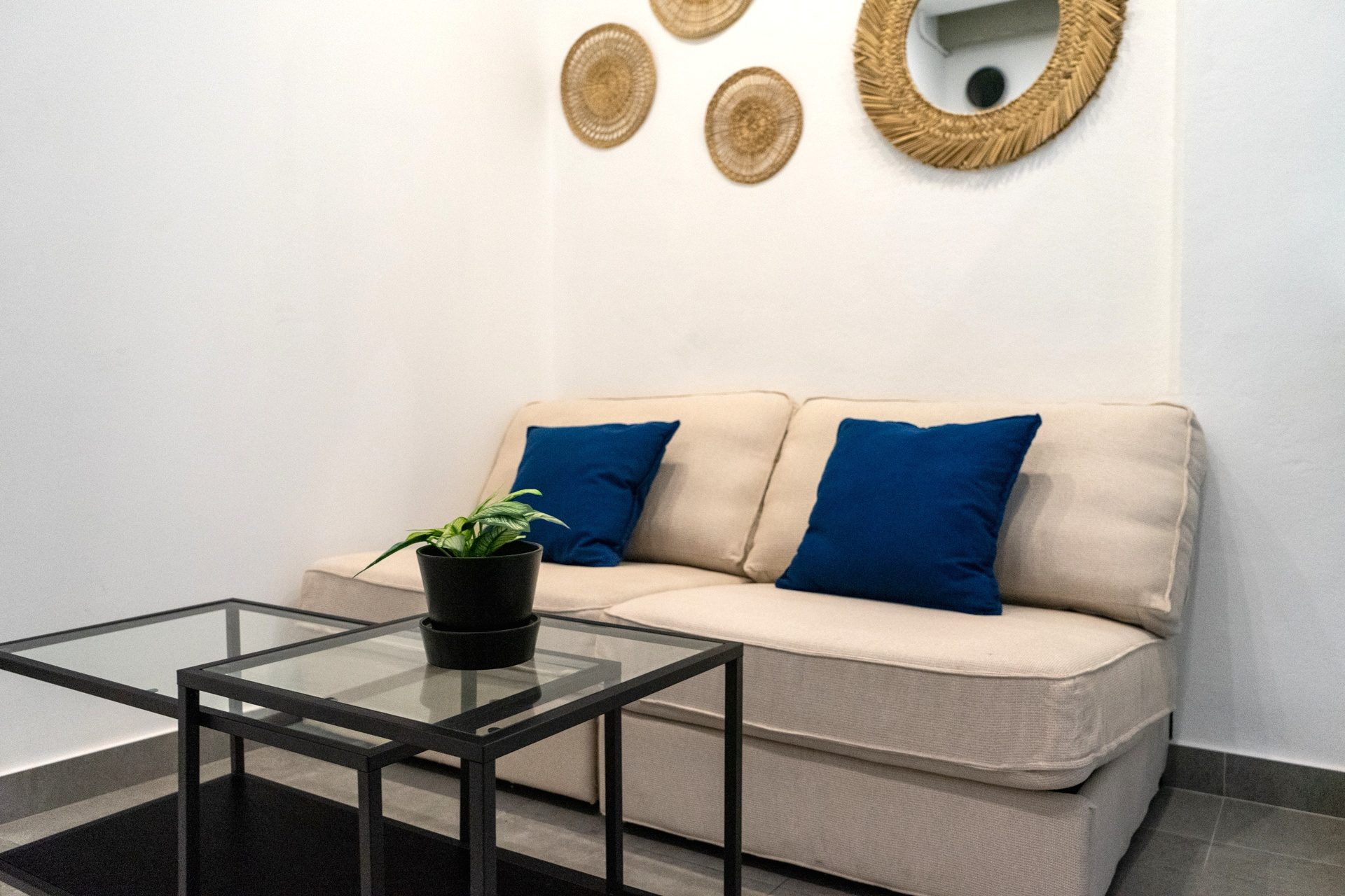 Loft de 2 Habitaciones junto a Calle Betis, Triana