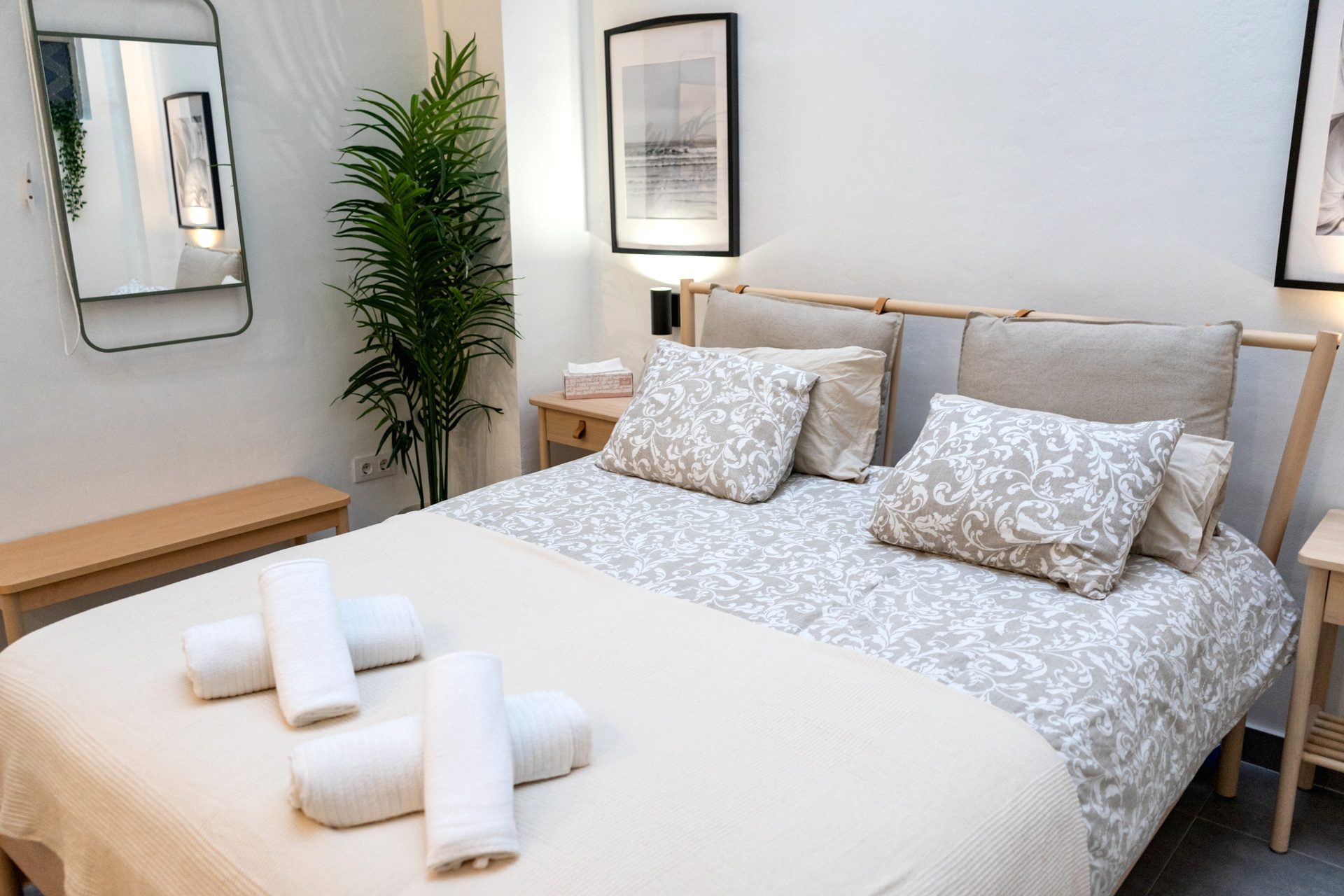 Loft de 2 Habitaciones junto a Calle Betis, Triana