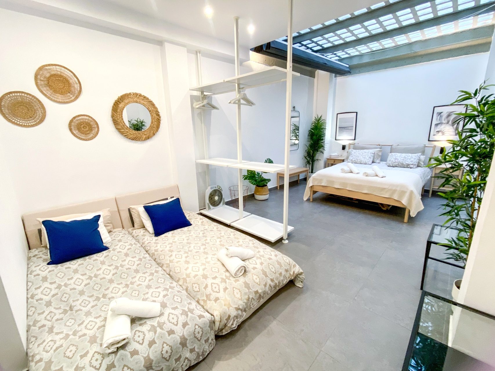 Loft de 2 Habitaciones junto a Calle Betis, Triana