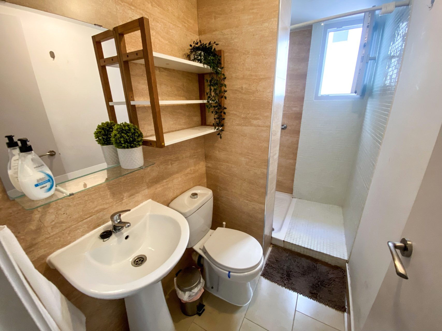 Piso de 4 Habitaciones en el corazón de Triana - Maestro Arrieta