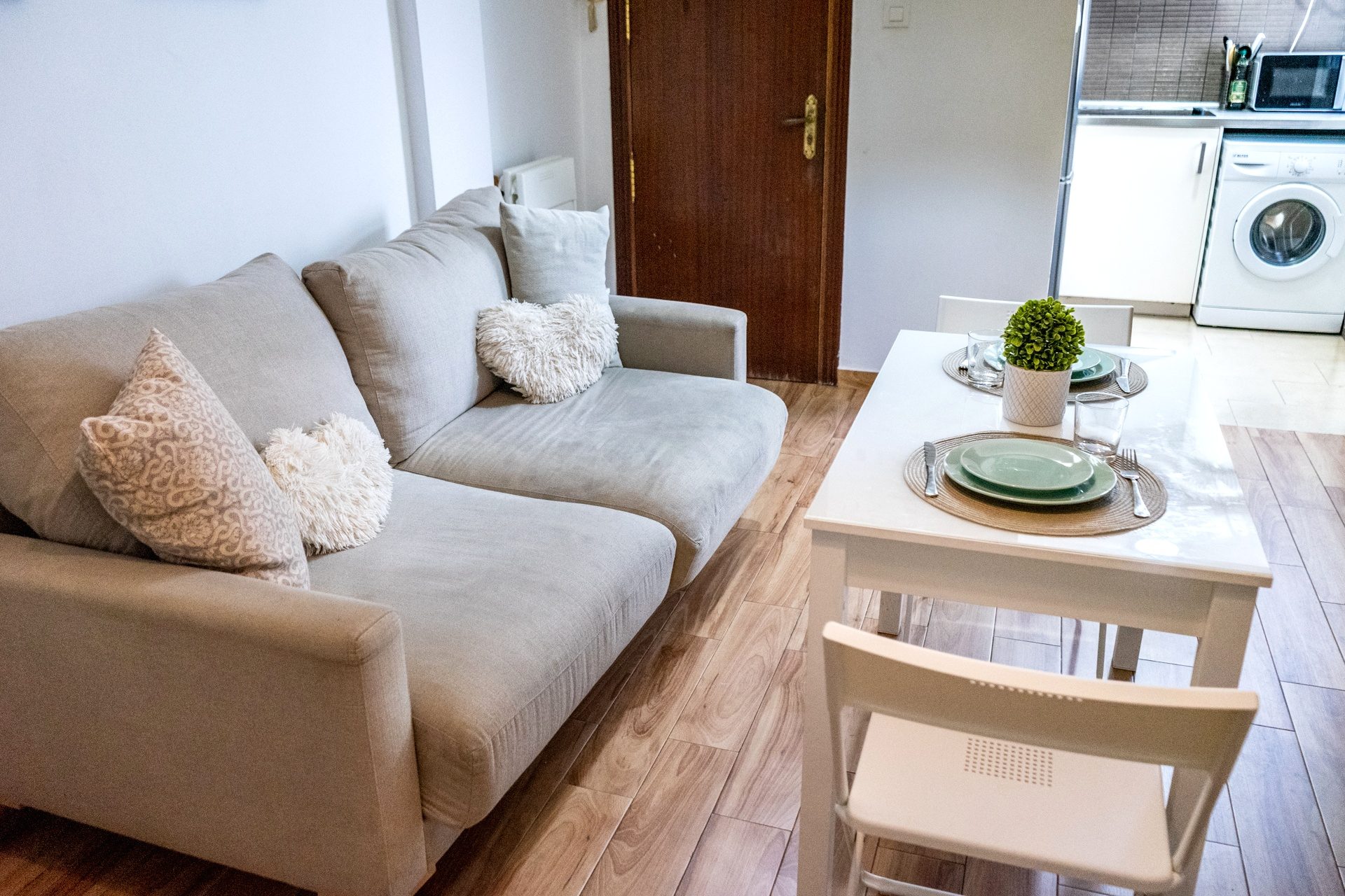  Piso de 4 Habitaciones en el corazón de Triana - Maestro Arrieta