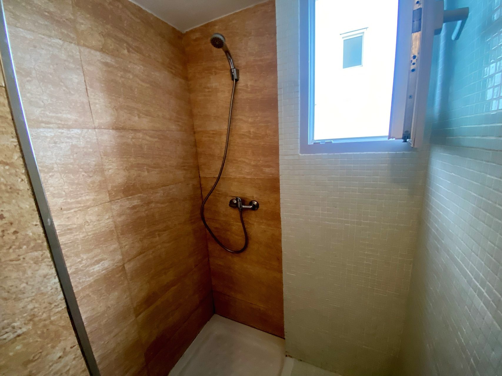  Piso de 4 Habitaciones en el corazón de Triana - Maestro Arrieta