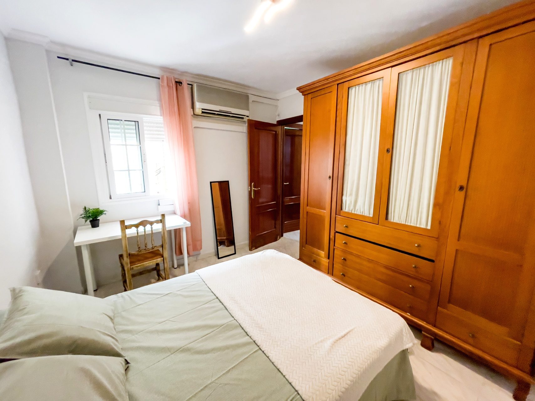 Piso de 3 Habitaciones en Santa Justa – Sevilla