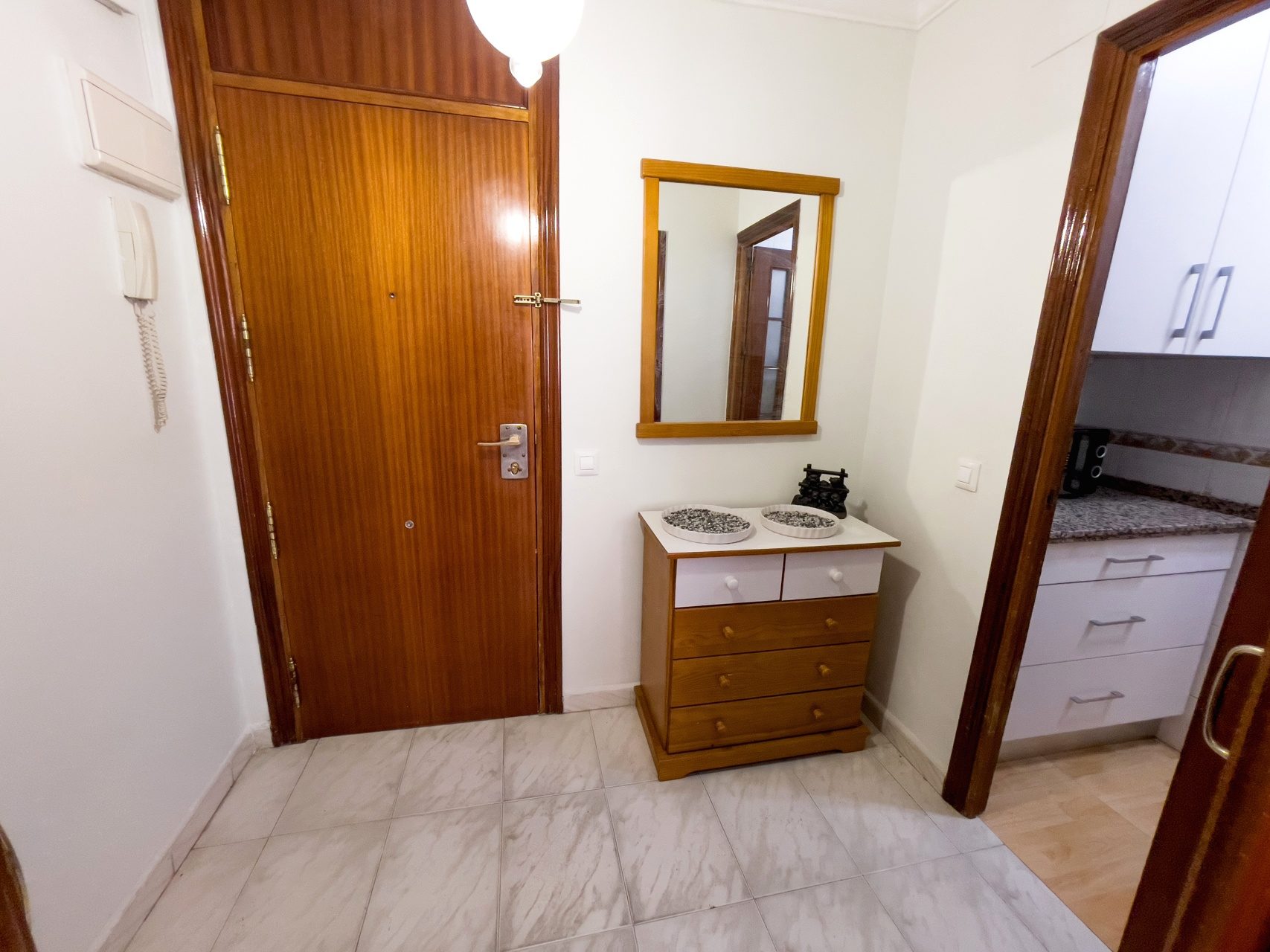 Piso de 3 Habitaciones en Santa Justa – Sevilla