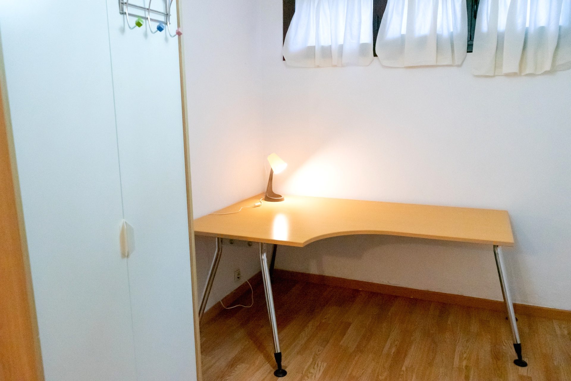 Gran Piso de 5 Habitaciones en Grupo Óscar Carvallo - Nervion