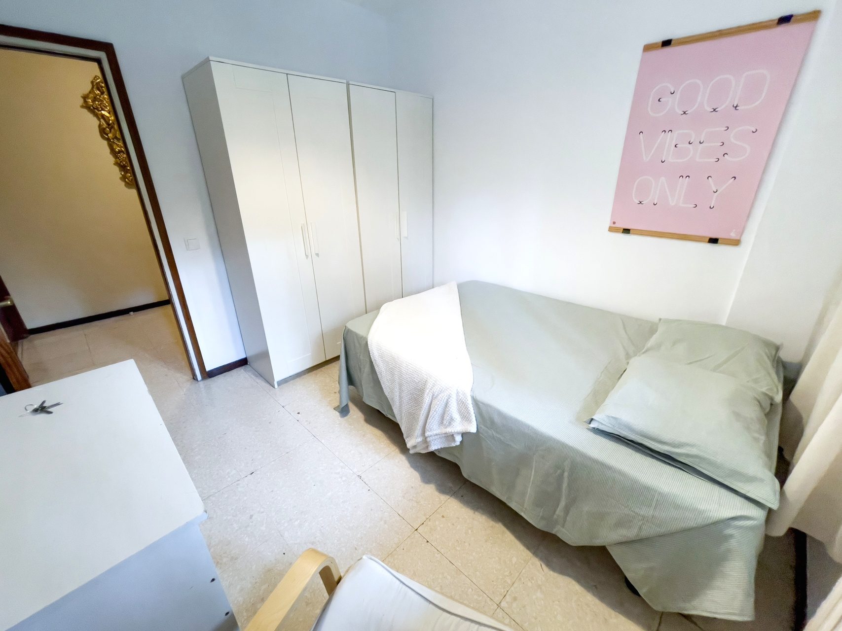 Gran Piso de 5 Habitaciones en Grupo Óscar Carvallo - Nervion