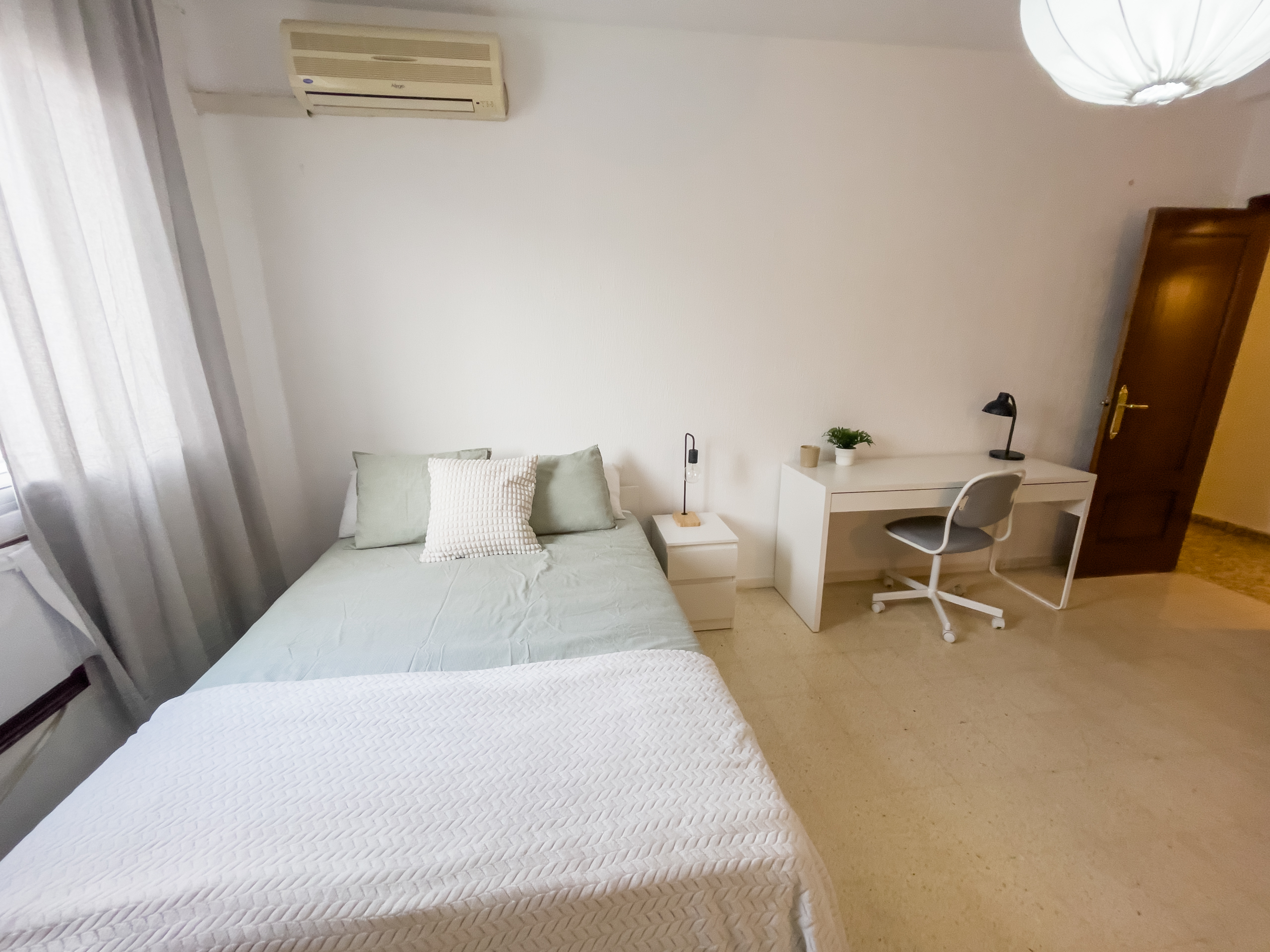 Double room for Erasmus students in Triana, Seville