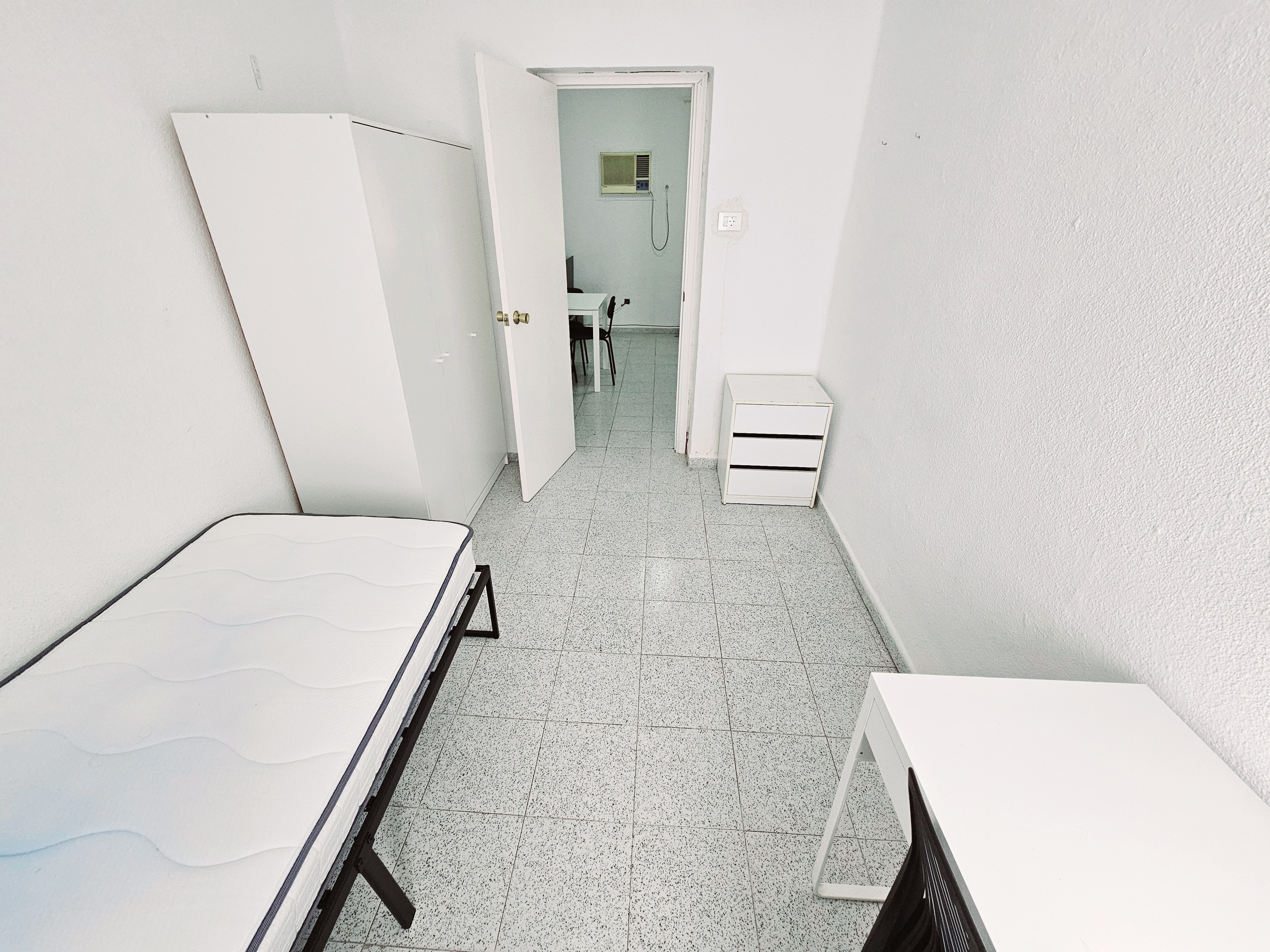 Single room for Erasmus students in Macarena, Seville