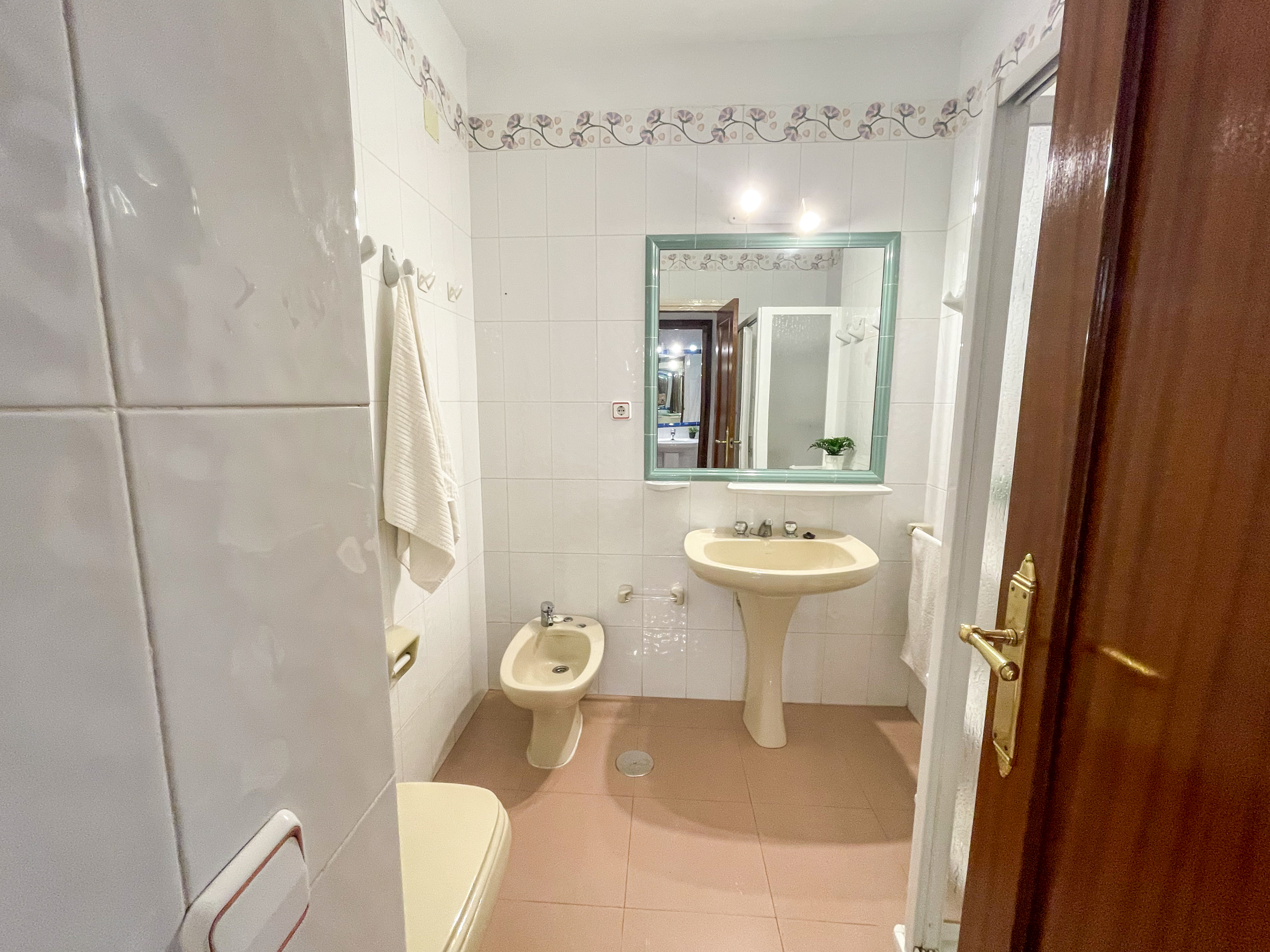 Habitación doble para estudiantes Erasmus en Triana, Sevilla