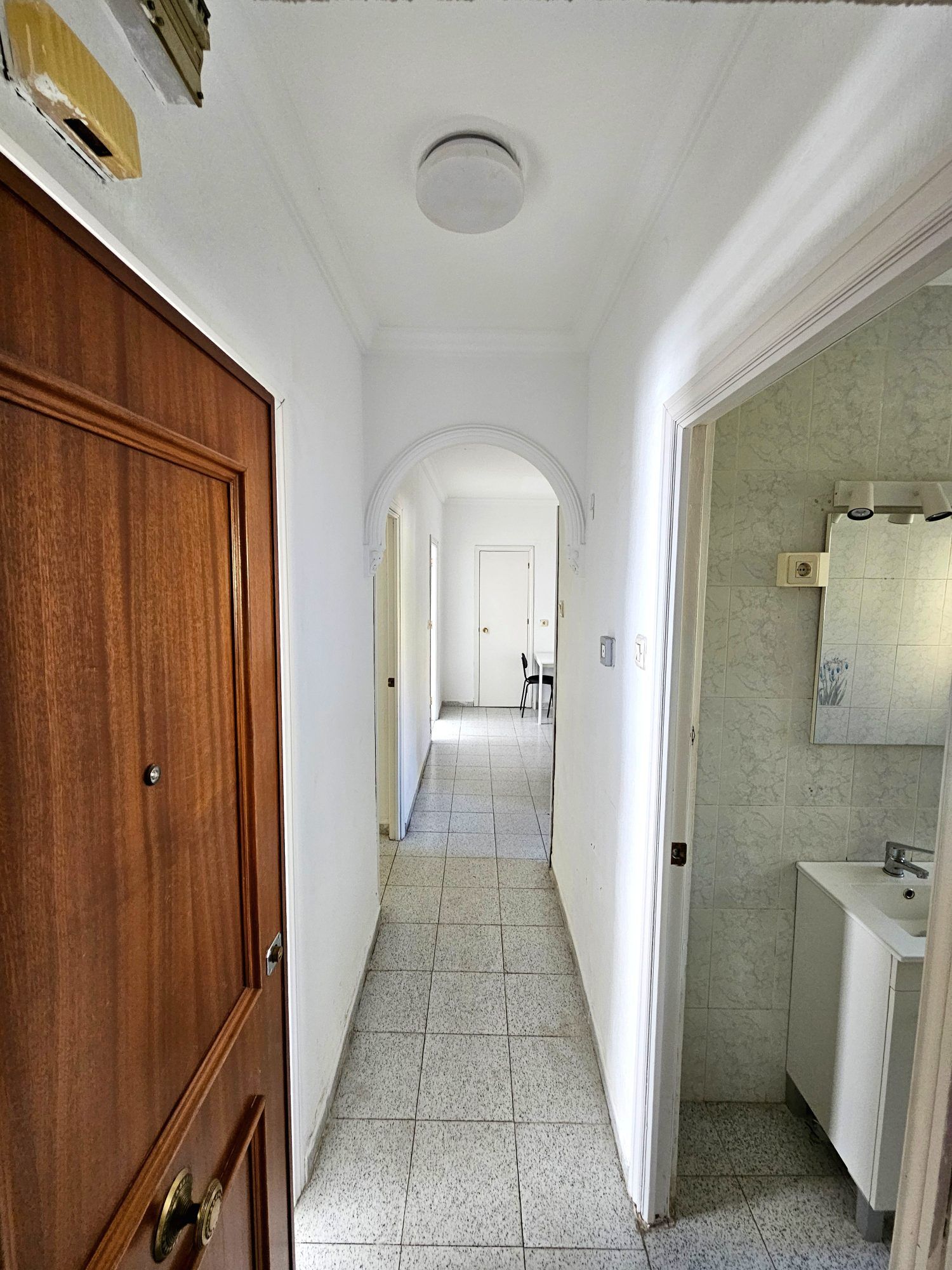 Piso de tres habitaciones en Calle Ferrobús, Macarena, Sevilla
