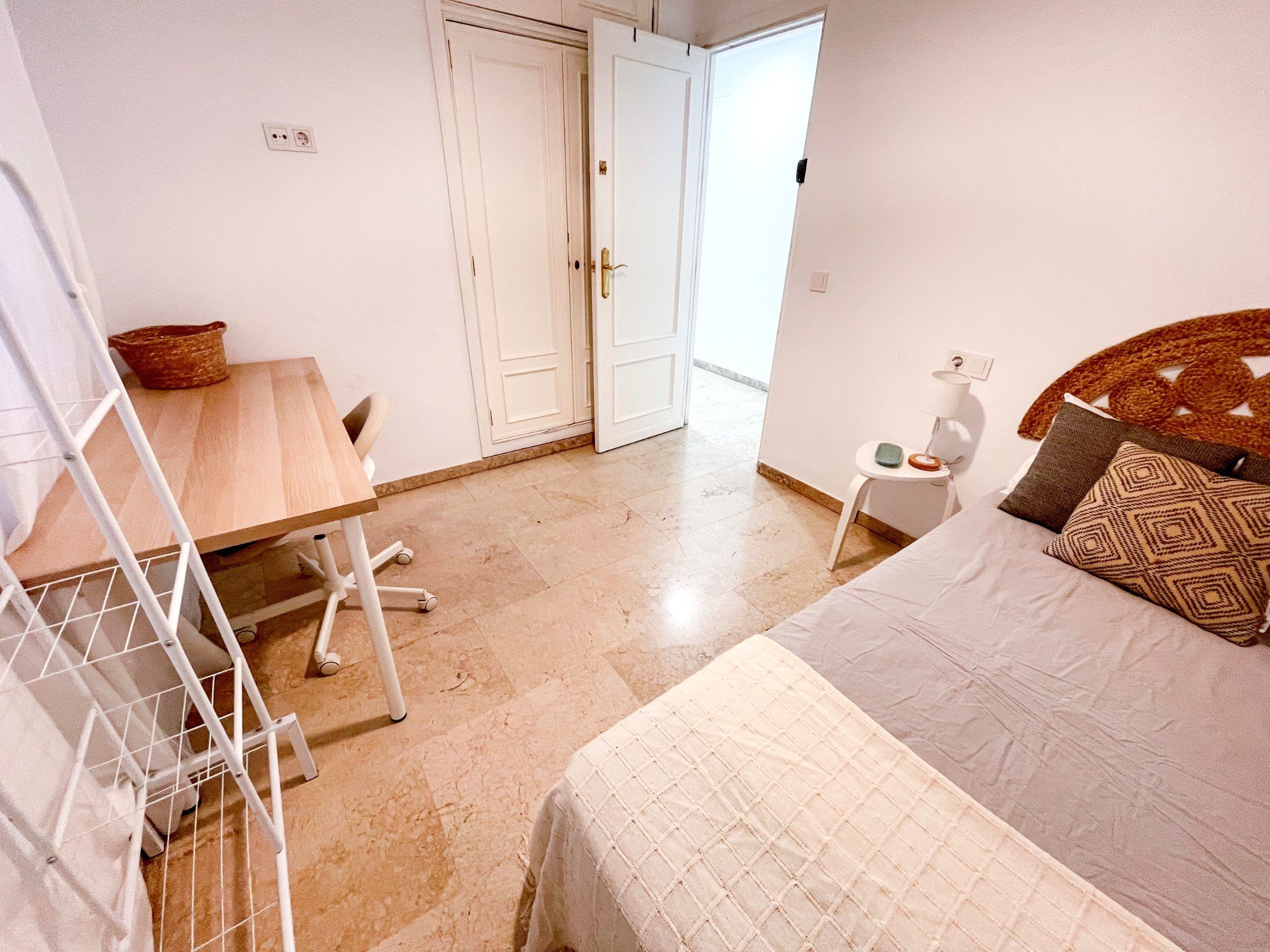 Habitación en calle Genova, Triana, Sevilla
