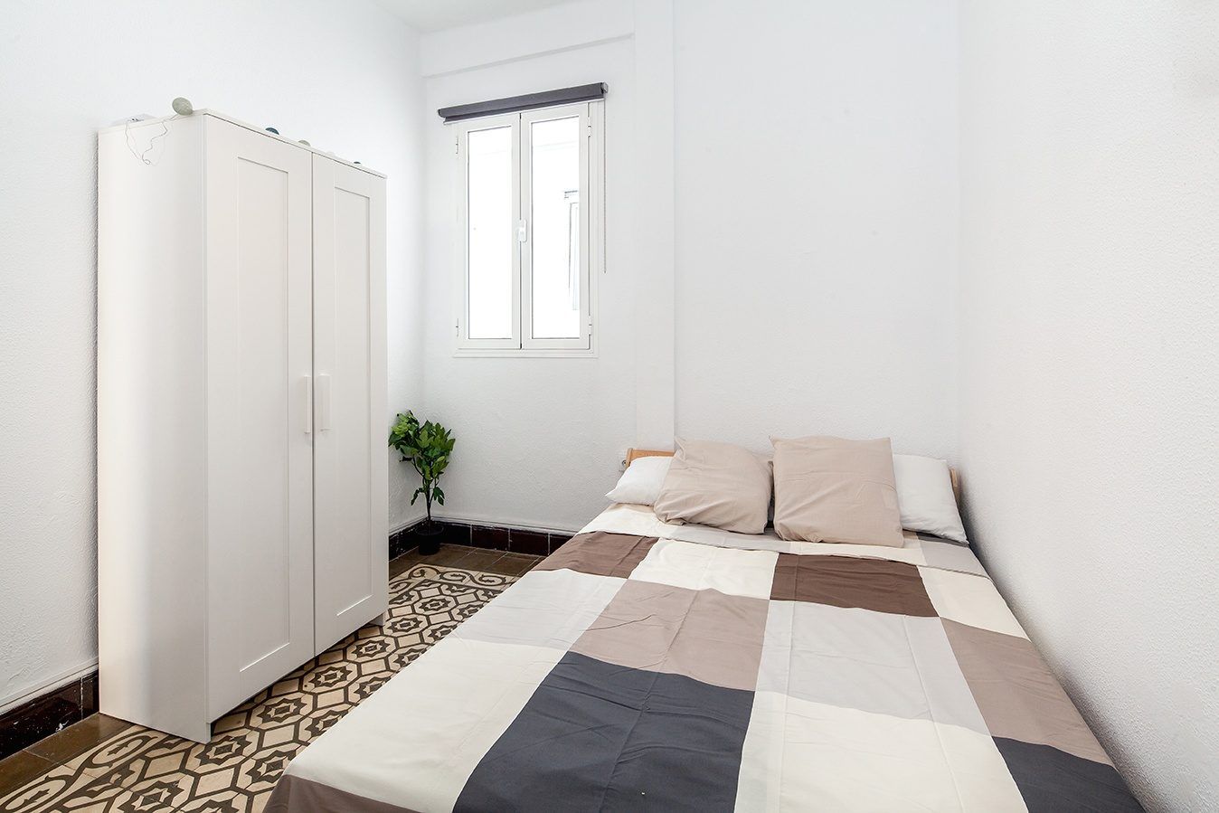 Habitación en el centro, calle Bustos Tavera, Sevilla
