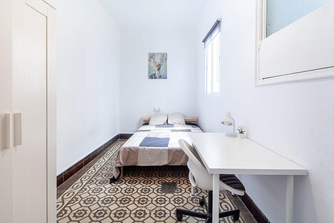 Habitación en el centrode Sevilla, calle Bustos Tavera